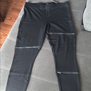 Express women’s zip laggings